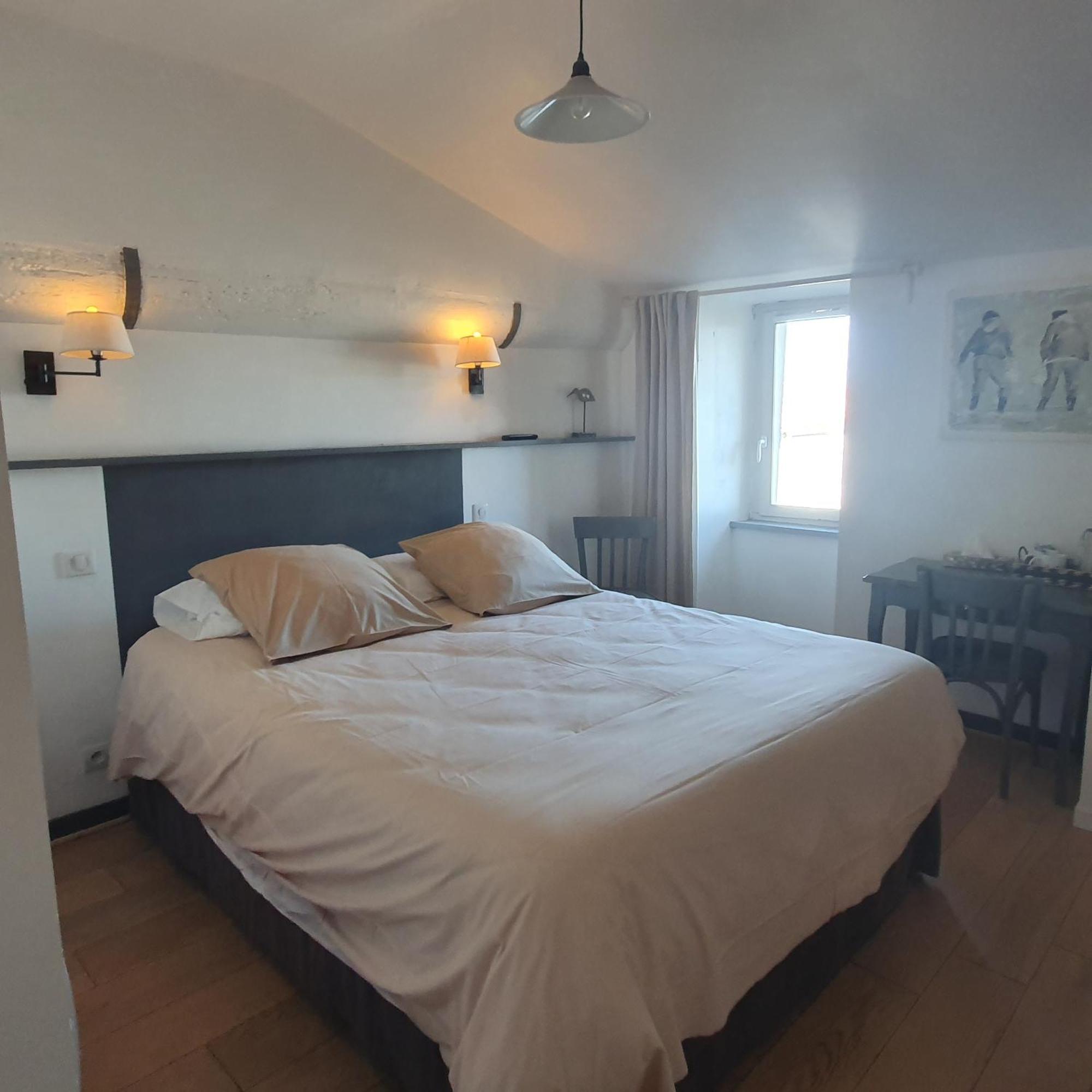 Le Mole Bed & Breakfast La Flotte Room photo